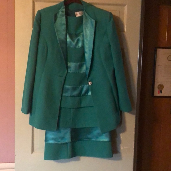 Women’s 3piece dress suit - Picture 1 of 1